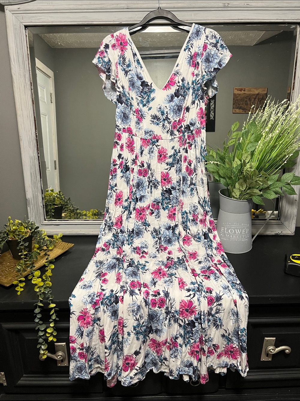 TORRID Floral V-Neck Maxi Dress in White with Pink & Blue Floral Print